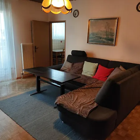 Tristan@home Апартаменты